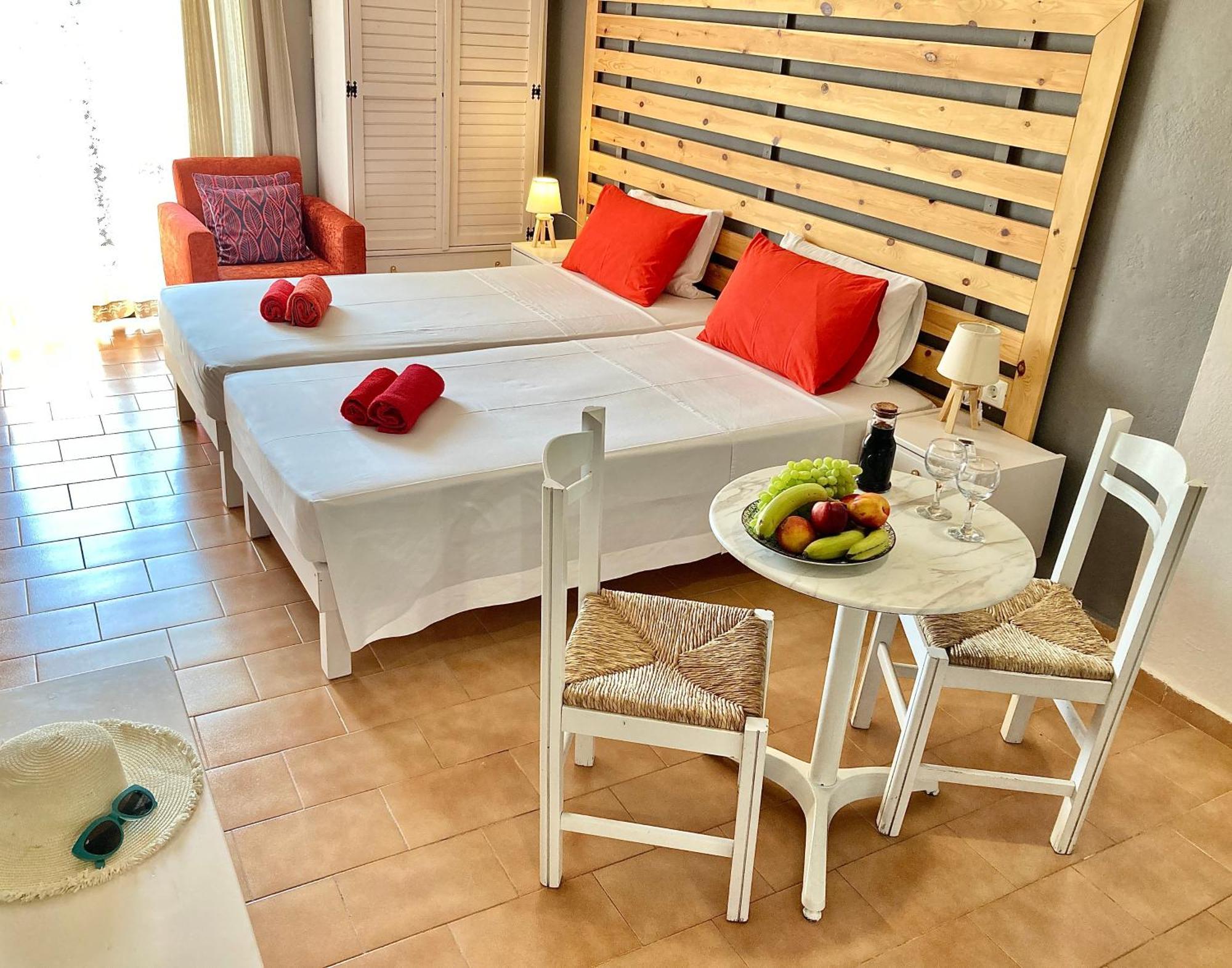 Eleana Apartments Hersonissos (Crete) Exteriör bild