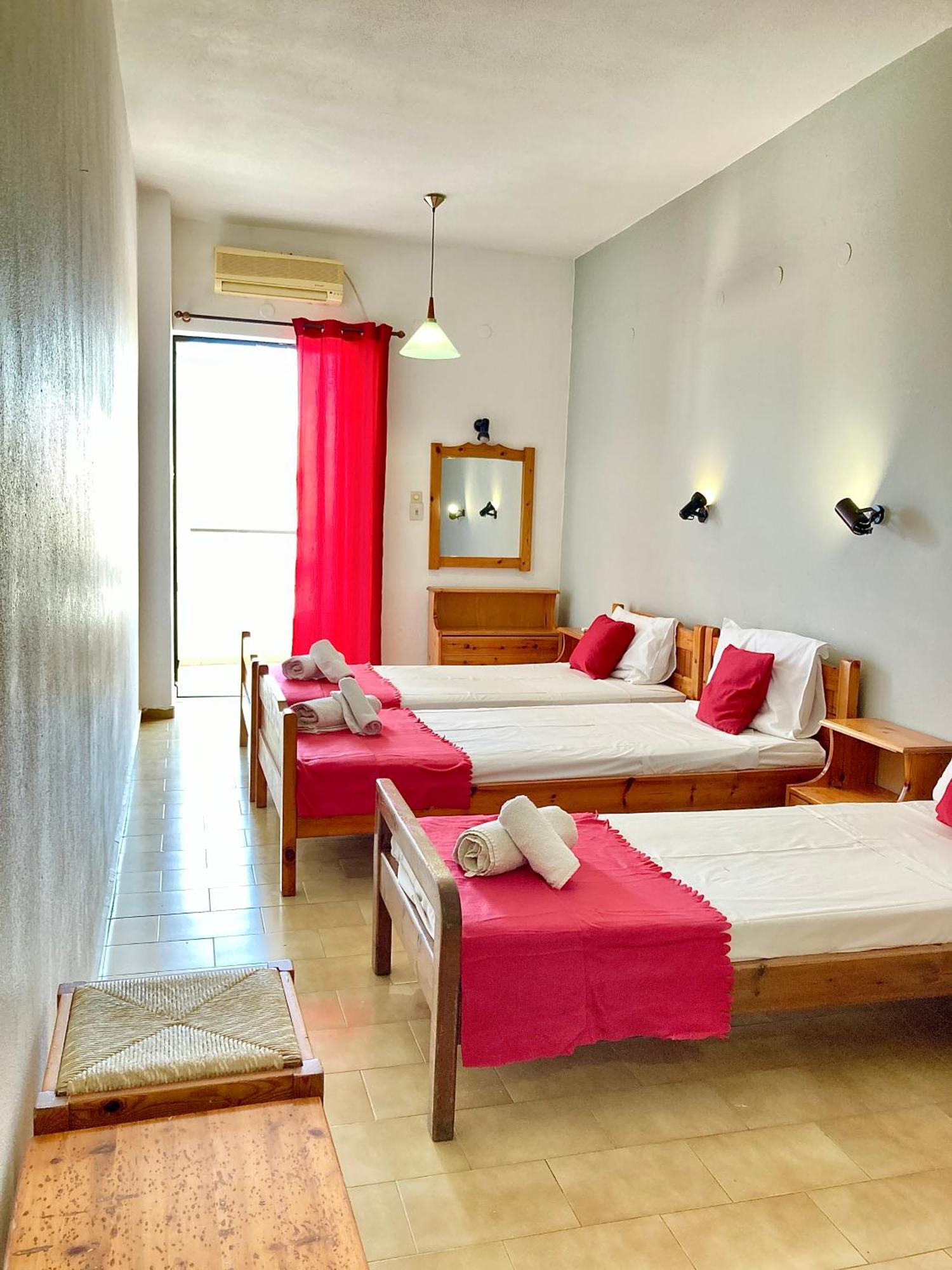 Eleana Apartments Hersonissos (Crete) Exteriör bild