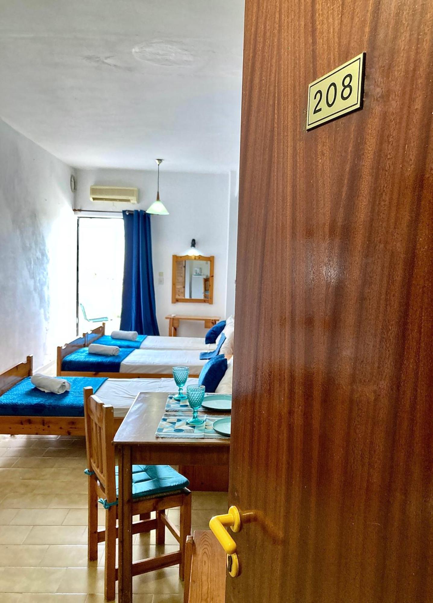 Eleana Apartments Hersonissos (Crete) Exteriör bild